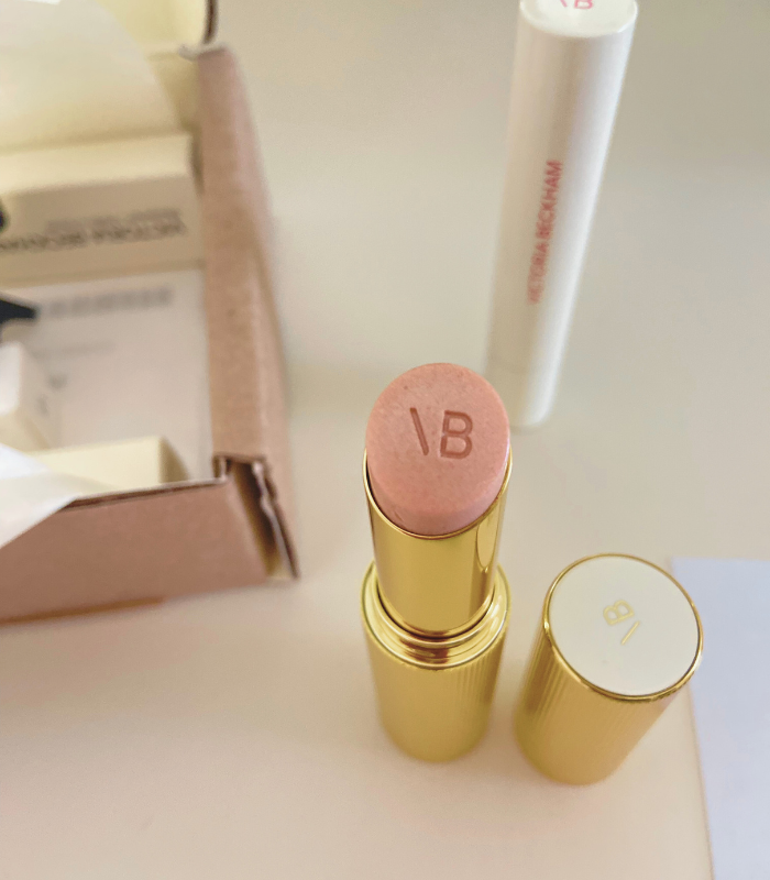 Victoria Beckham Beauty Reflect Highlighter Stick in Pearl