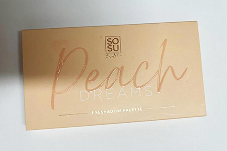 SOSU Cosmetics Peach Dreams Eyeshadow palette